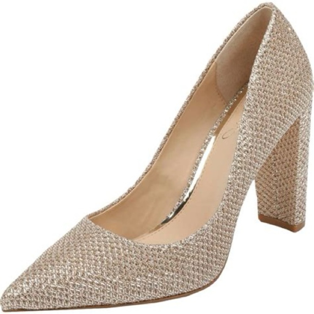 Jewel Badgley Mischka champagne pump